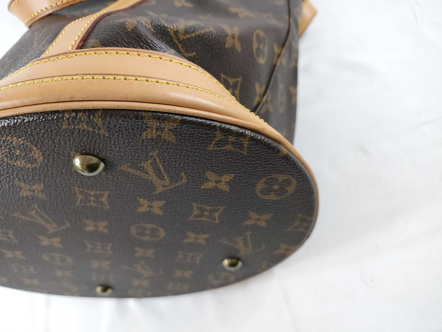 LOUIS VUITTON Monogram Bucket GM Monogram Shoulder Bag