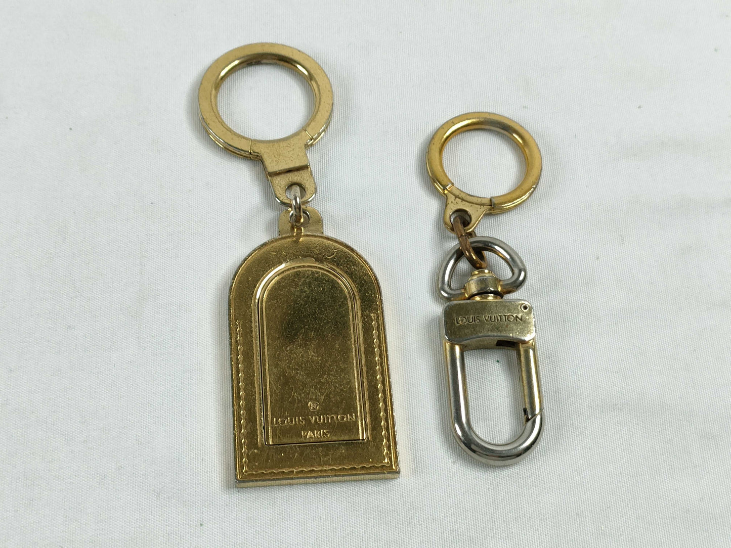 LOUIS VUITTON LOUIS VUITTON Accessories Keychain Set of 2 Portecle Dress / Anocre Key Case Keychain