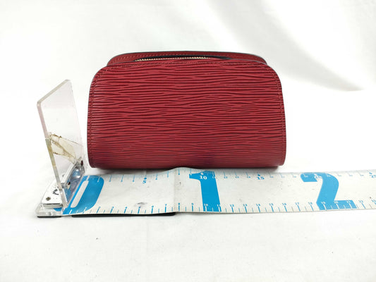LOUIS VUITTON Epi Dauphine PM Pouch in Castilian Red M48447