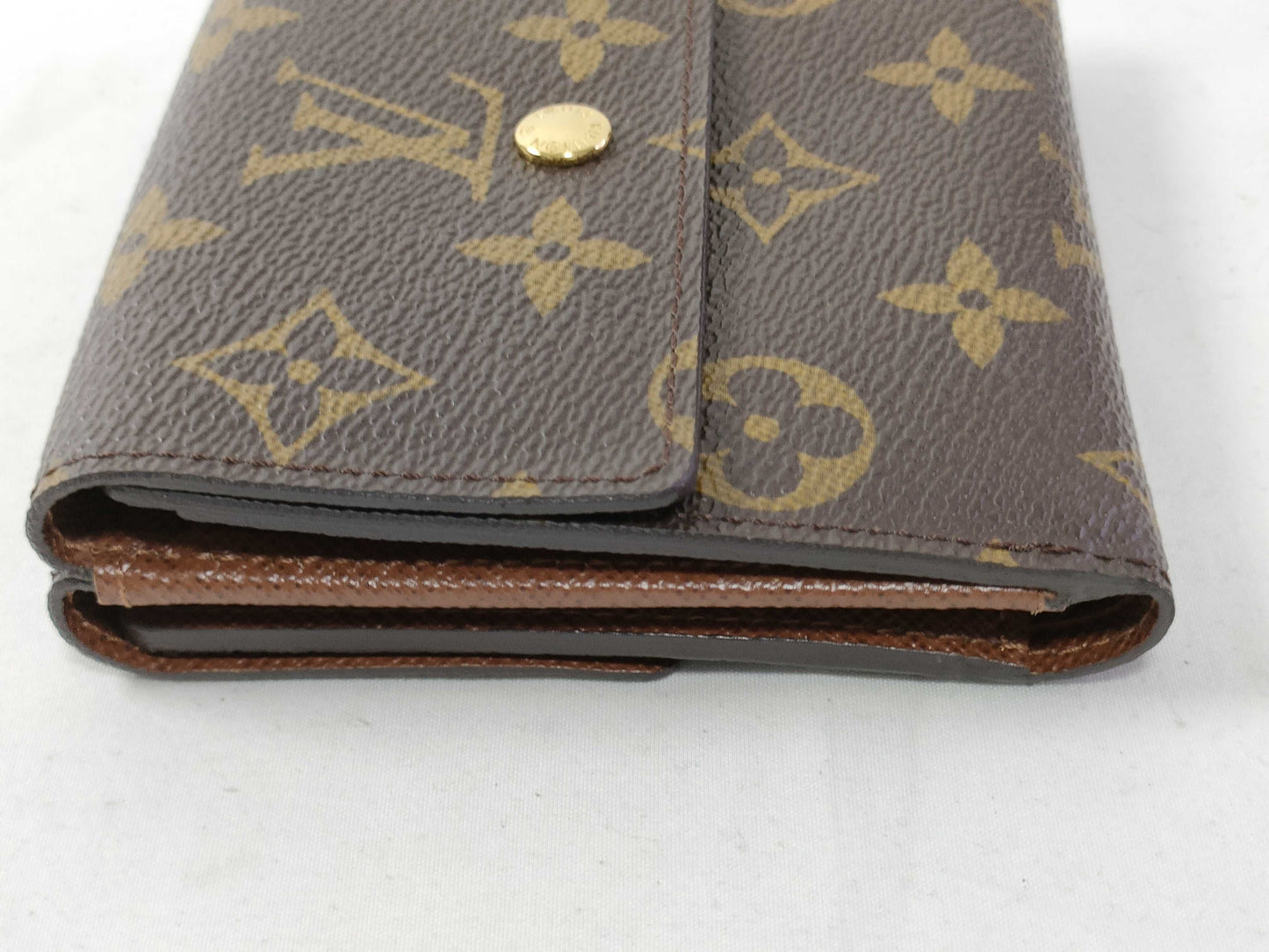 LOUIS VUITTON Monogram Louis Vuitton Folding Wallet Porte Monnaie Carte Credit M61652 with Box