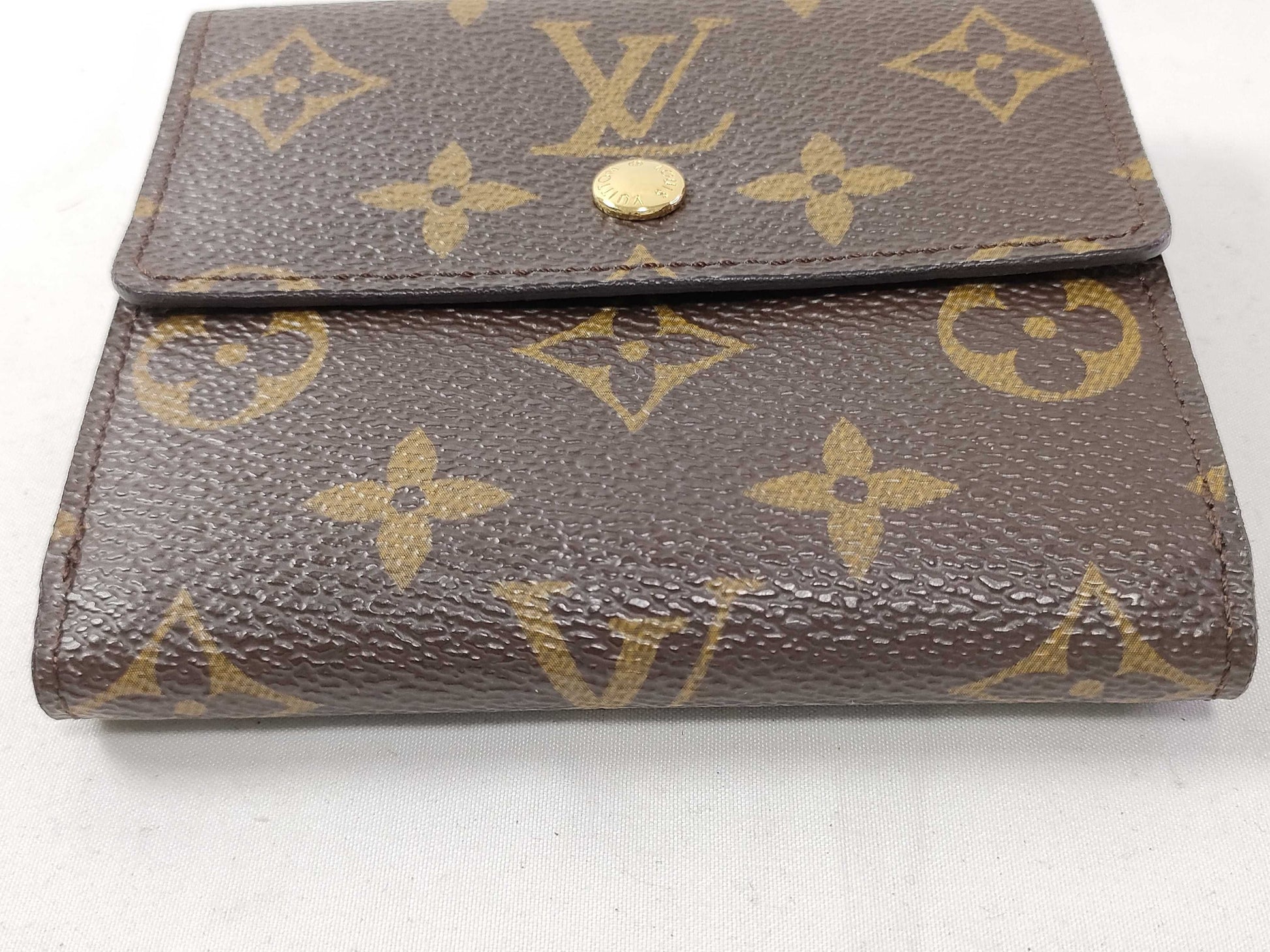 LOUIS VUITTON Monogram Louis Vuitton Folding Wallet Porte Monnaie Carte Credit M61652 with Box