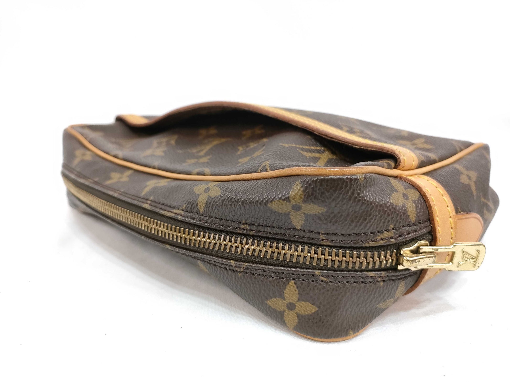LOUIS VUITTON Monogram Louis Vuitton Compiegne Clutch Bag Monogram Brown Second Bag