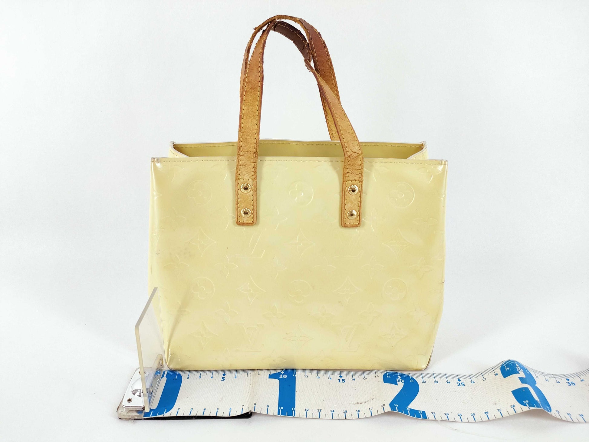 LOUIS VUITTON Vernis Louis Vuitton Vernis Enamel Yellow Handbag