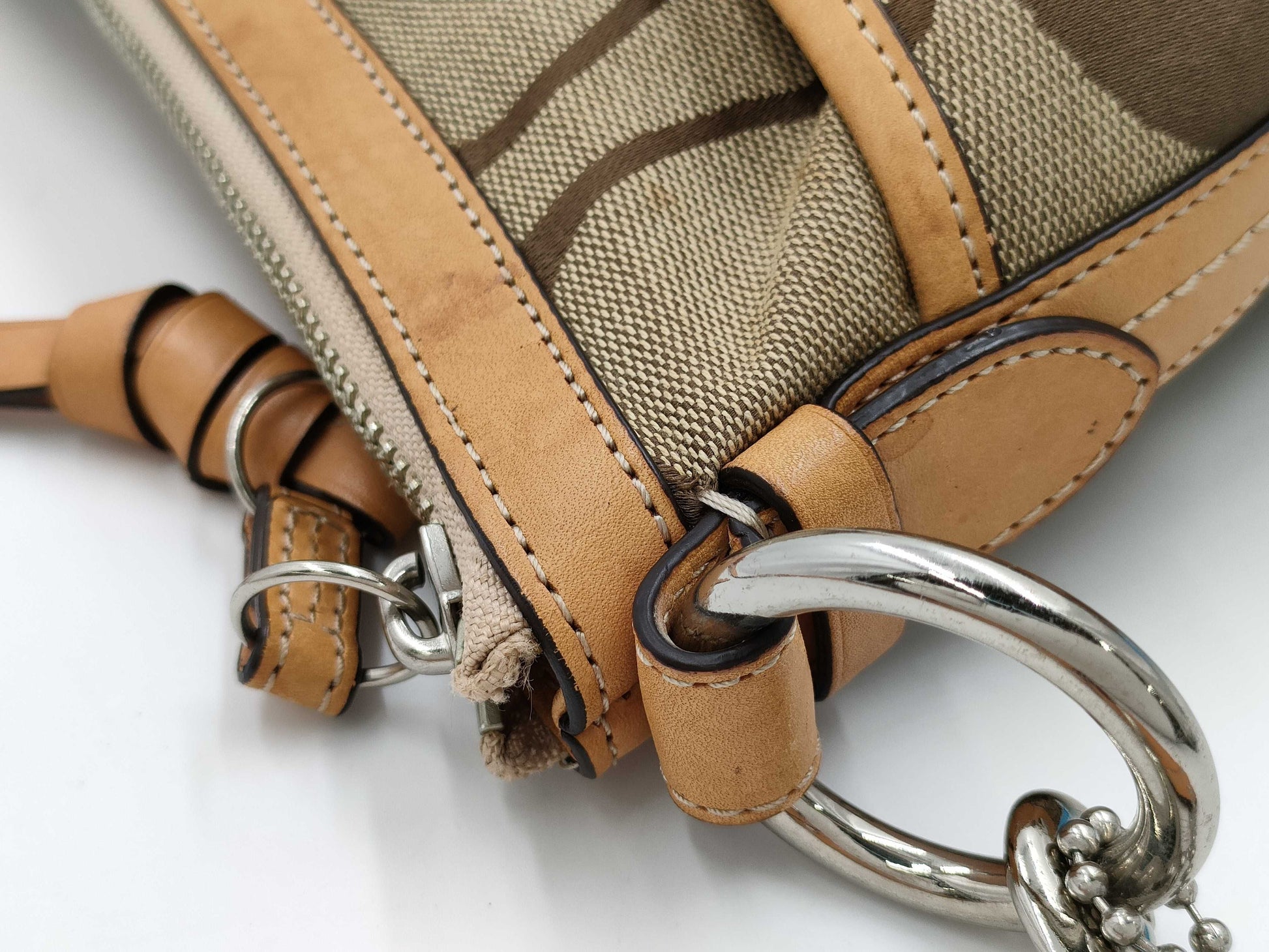 COACH F19727 Shoulder Bag