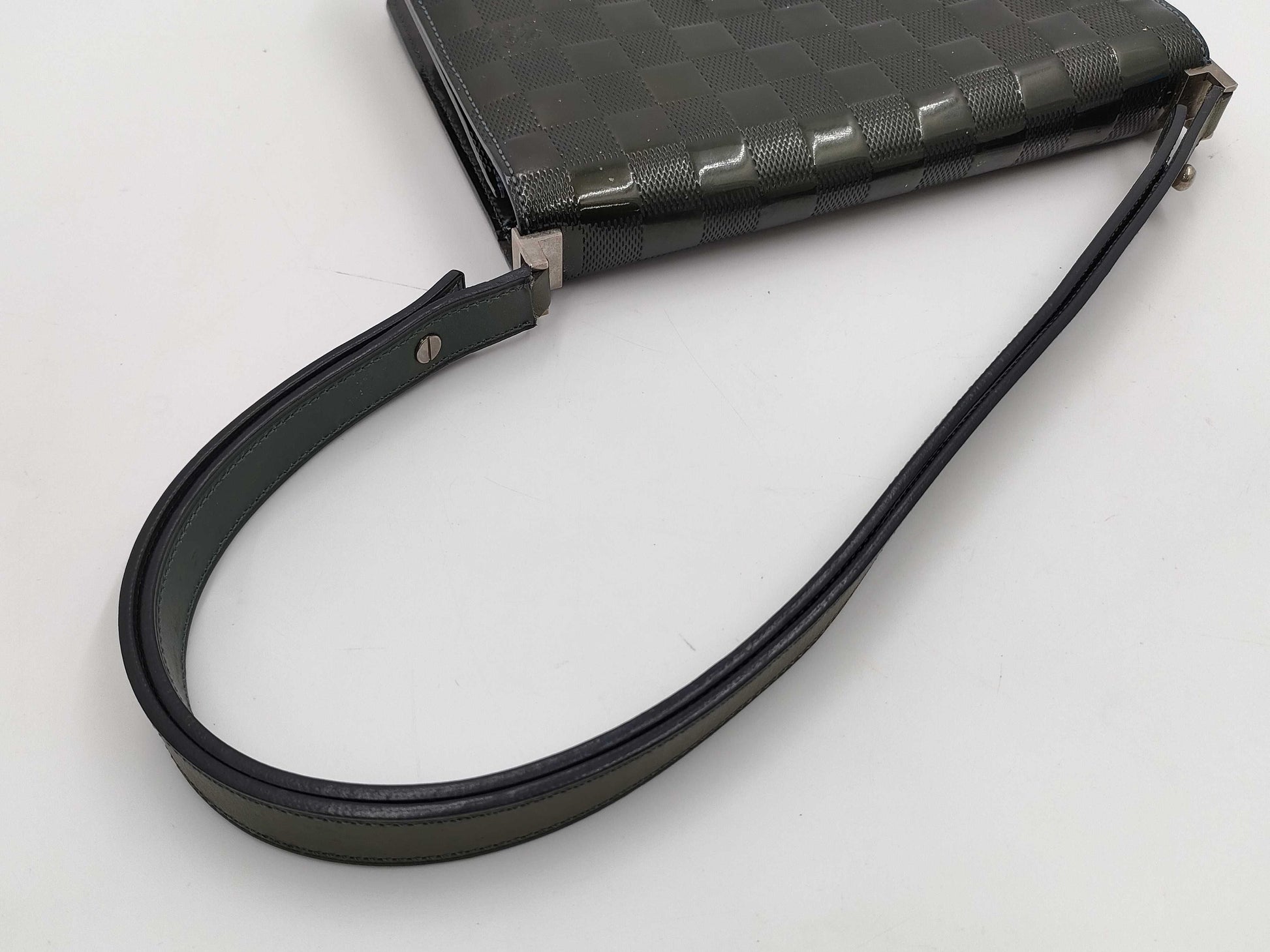 LOUIS VUITTON Verni Verni Cabaret Shoulder Bag