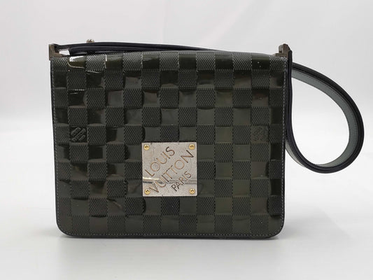 LOUIS VUITTON Verni Verni Cabaret Shoulder Bag