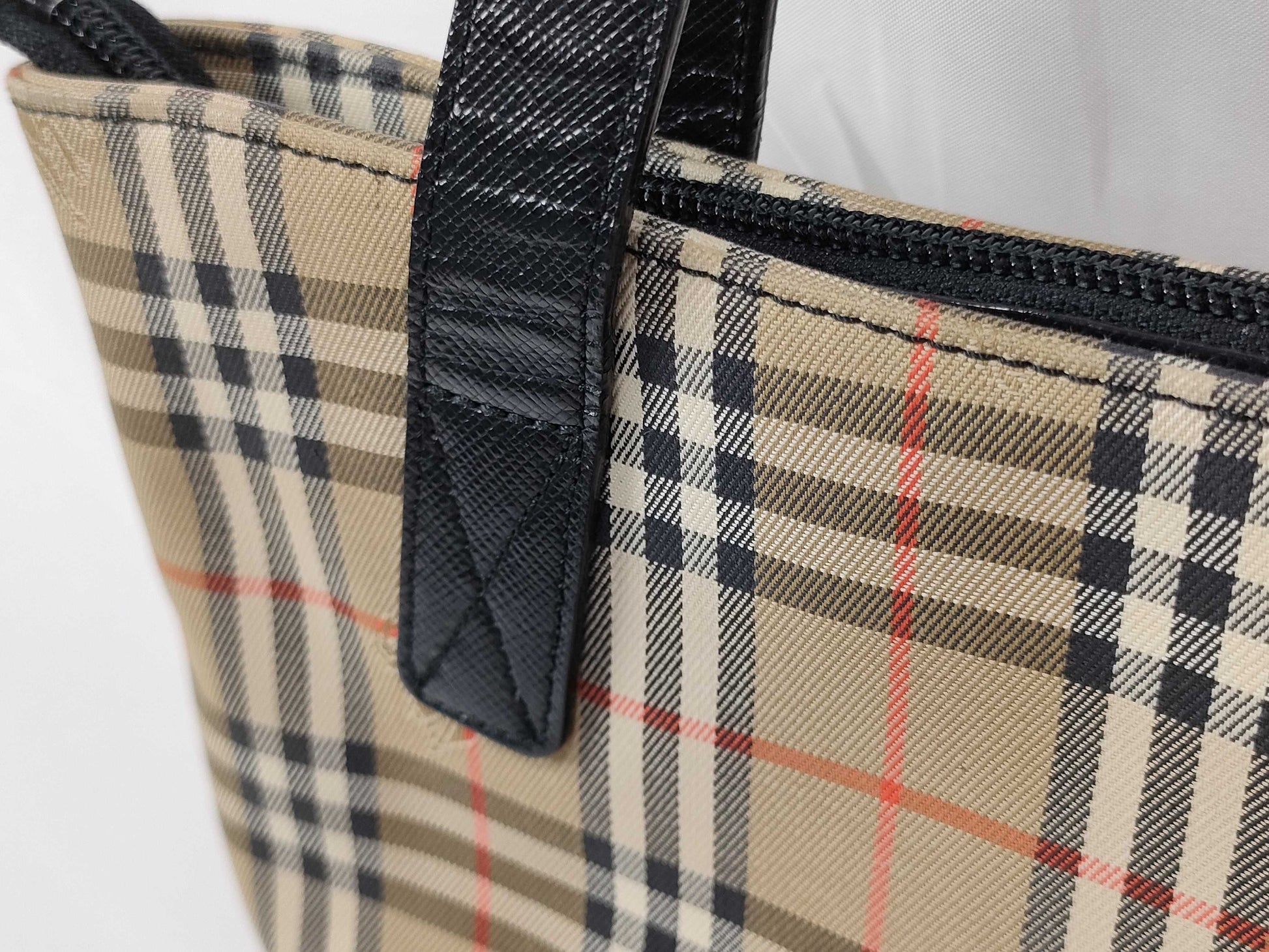 BURBERRY Nova Check Handbag Handbag