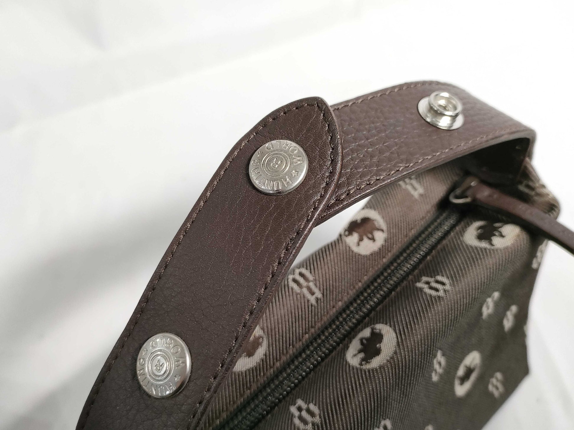 HUNTING WORLD HUNTING WORLD Hunting World Vanity Bag All-Over Print Vanity Bag