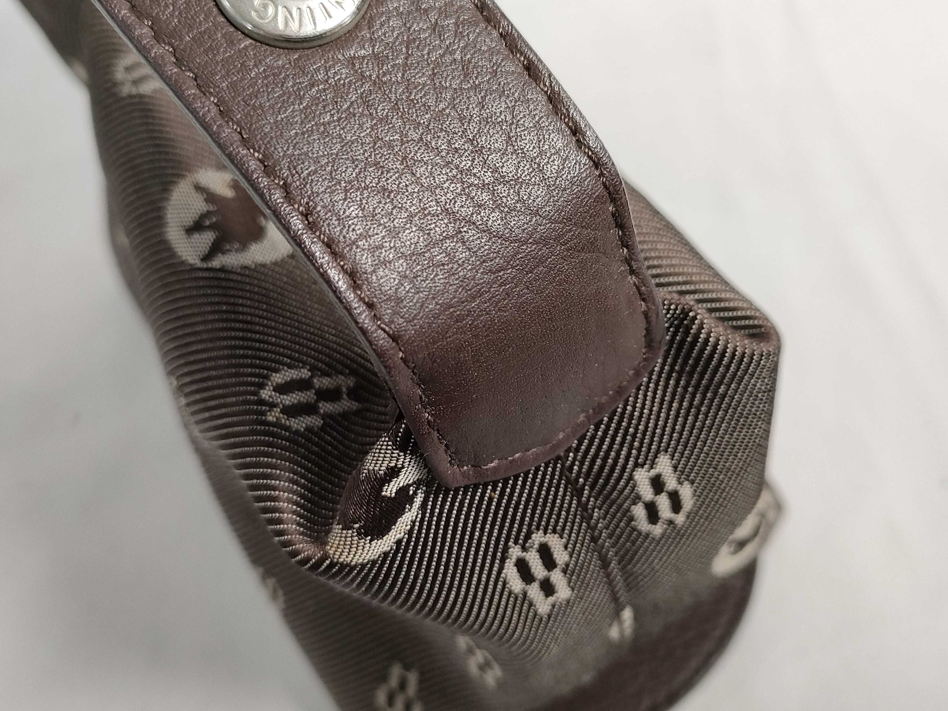 HUNTING WORLD HUNTING WORLD Hunting World Vanity Bag All-Over Print Vanity Bag