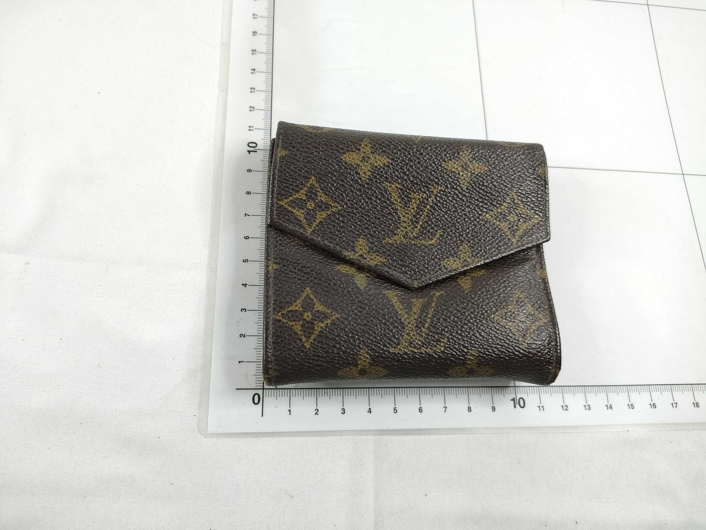 LOUIS VUITTON Monogram Porte Monnaie Carte Credit Wallet M61660
