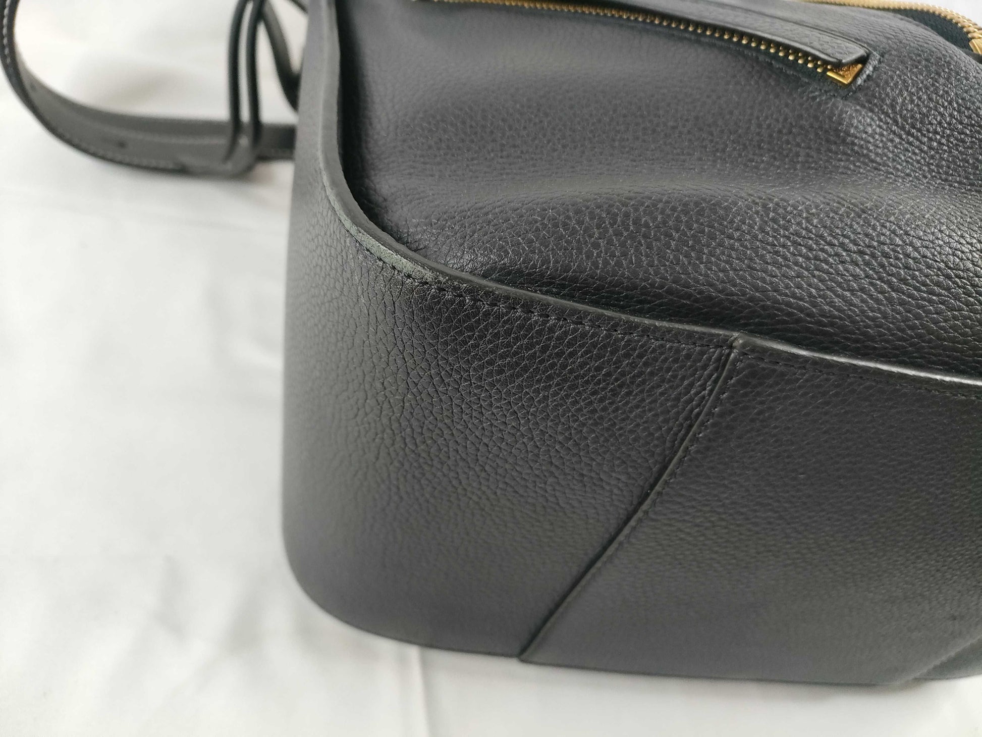 LOEWE Hammock Small One-Shoulder Bag Anagram Leather Navy Shoulder Bag