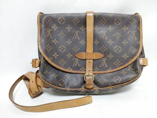 LOUIS VUITTON Monogram Louis Vuitton Saumur 30 Shoulder Bag