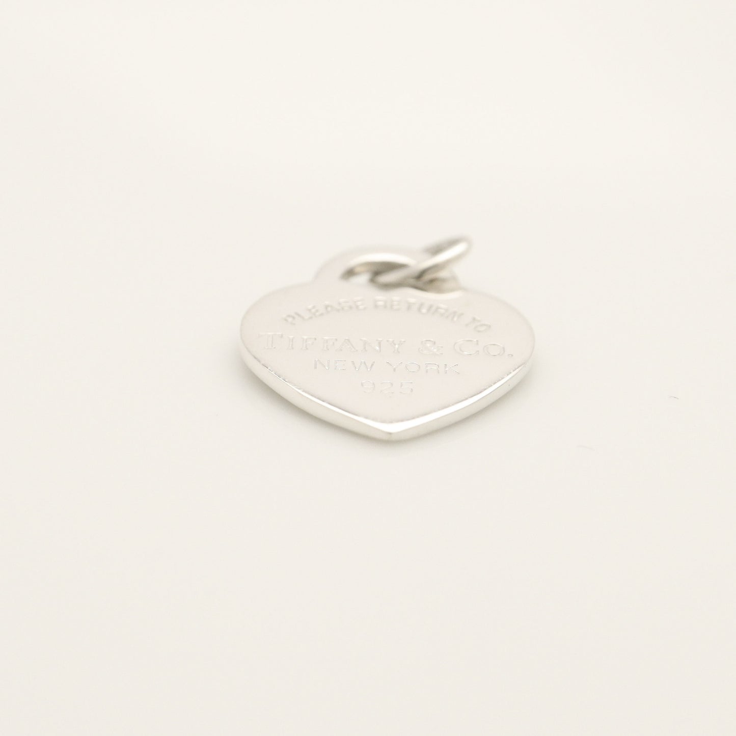Tiffany&Co. Tiffany&Co. Tiffany&Co. Tiffany&Co. Return to Tiffany Heart Tag Charm Silver925 SV925 Weight 2.35g Pendant Top