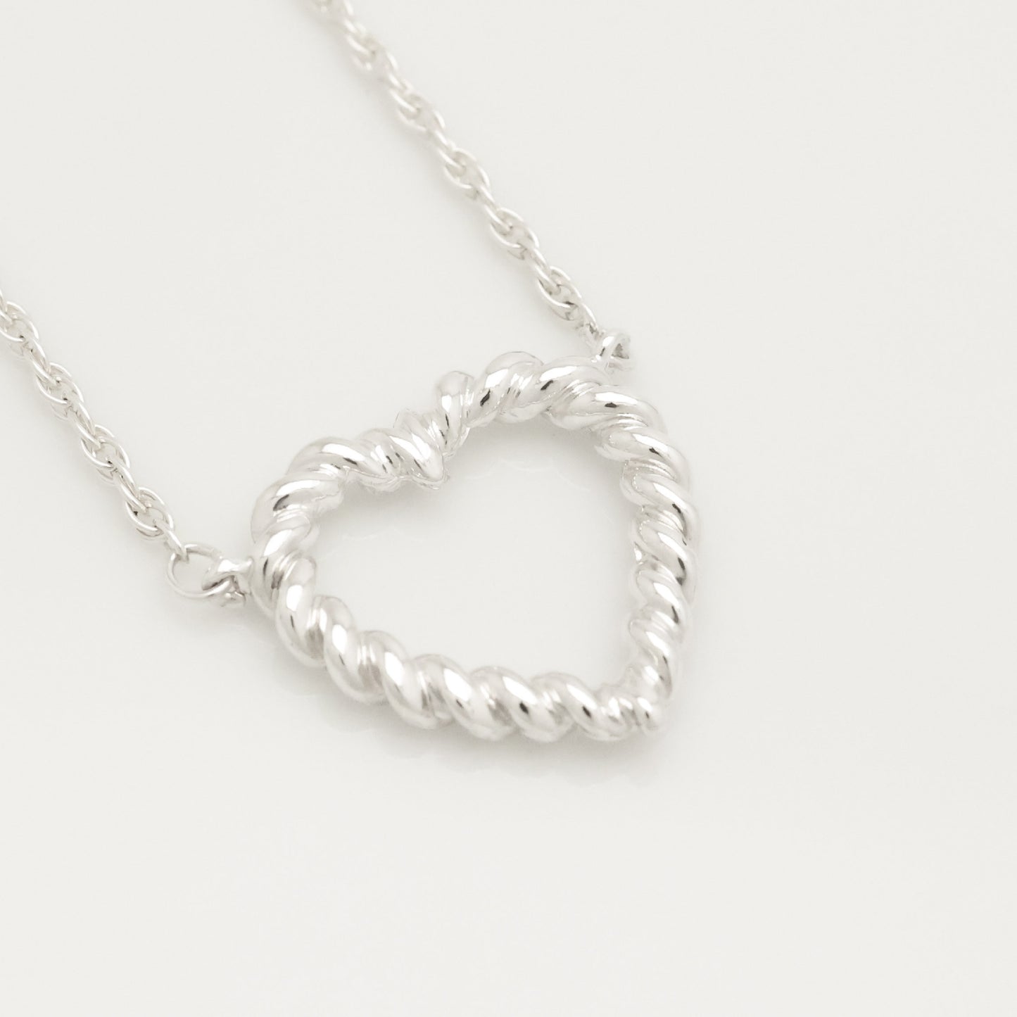 Tiffany&Co. Tiffany&Co. TIFFANY&Co. Twisted Heart Necklace Silver 925 SV925 Weight 7.00g Necklace
