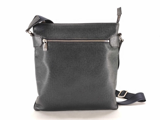 LOUIS VUITTON Taiga Sasha Shoulder Bag Crossbody Bag