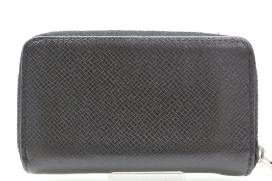 LOUIS VUITTON Taiga Taiga Coin Case