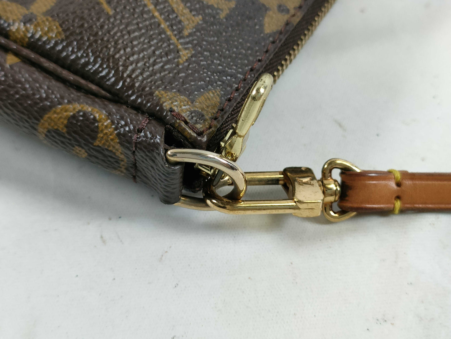 LOUIS VUITTON Monogram Monogram Louis Vuitton Pochette Accessoires M51980 Pouch