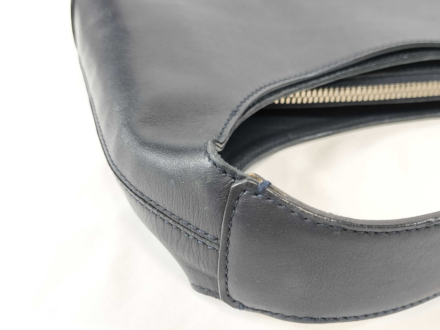 Salvatore Ferragamo Gancini One-Shoulder Bag AB21 0170