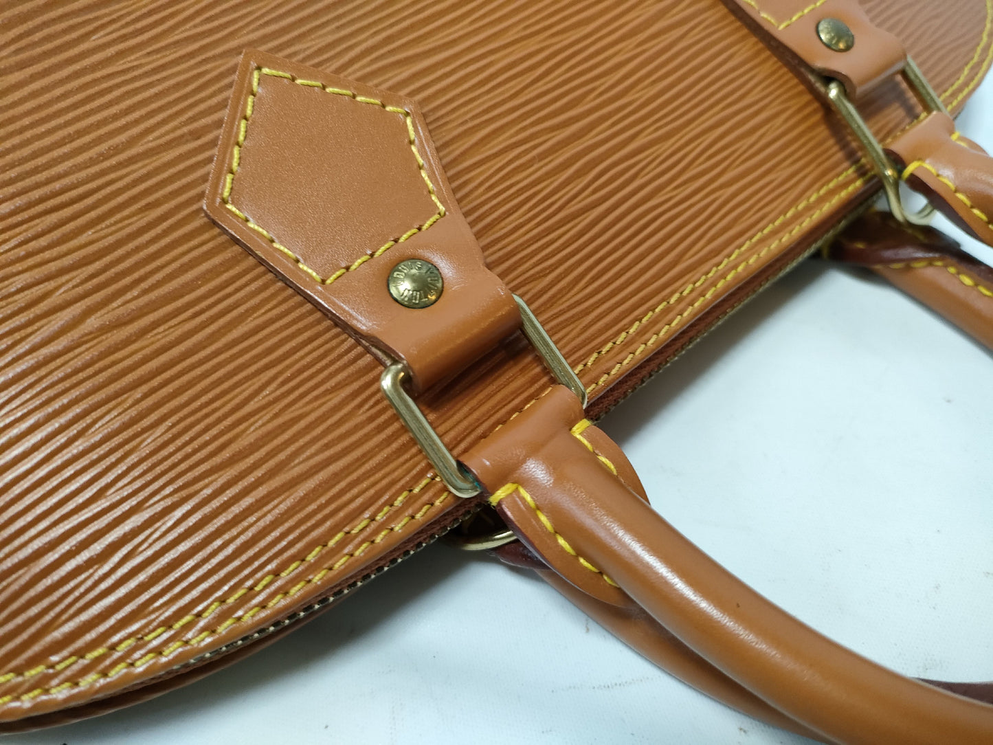 LOUIS VUITTON Alma Epi M52148 Handbag