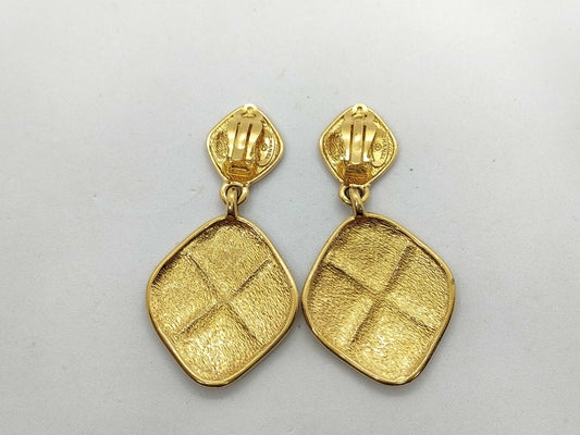 CHANEL Matelasse Earrings