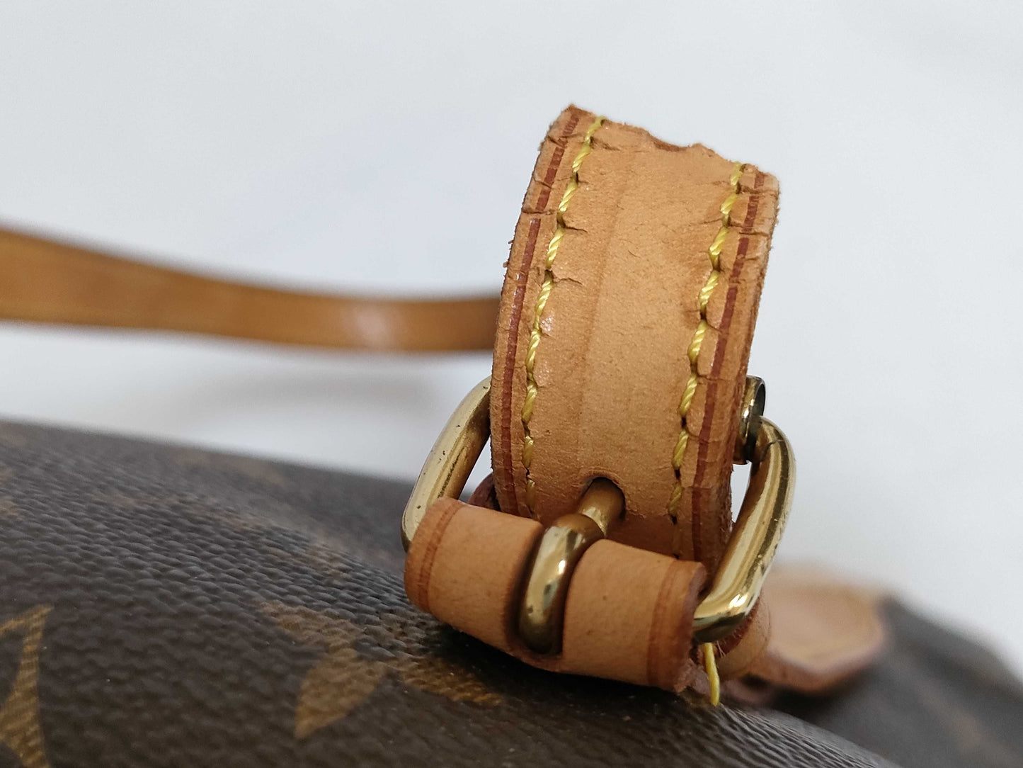 LOUIS VUITTON Monogram LV Bucket GM M42236 Monogram Handbag