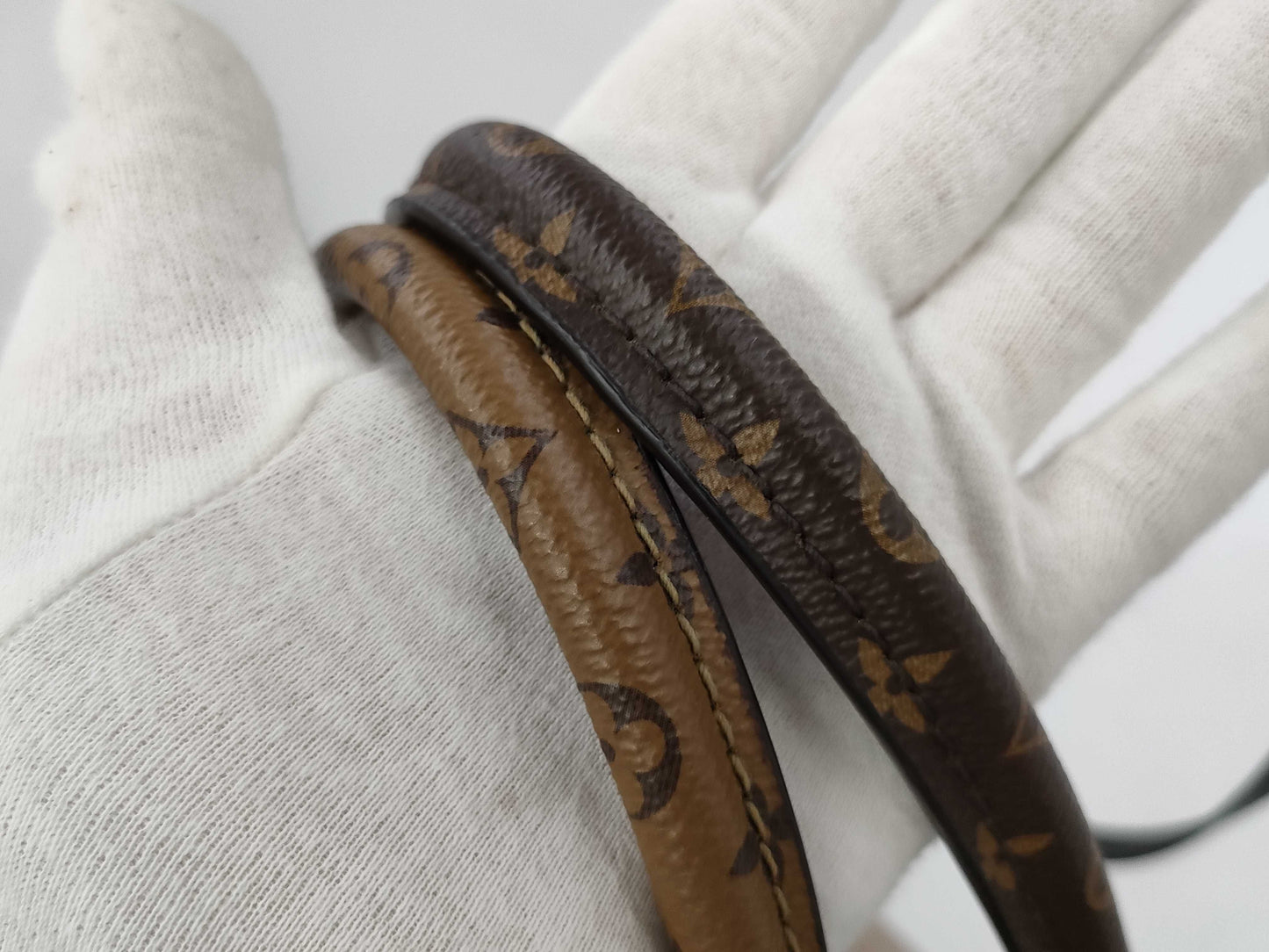 LOUIS VUITTON Louis Vuitton Monogram On the Go GM Tote Bag