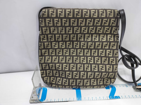 FENDI Zucchino Shoulder Bag in Mamma Bucket, Brown with Black FF Hardware