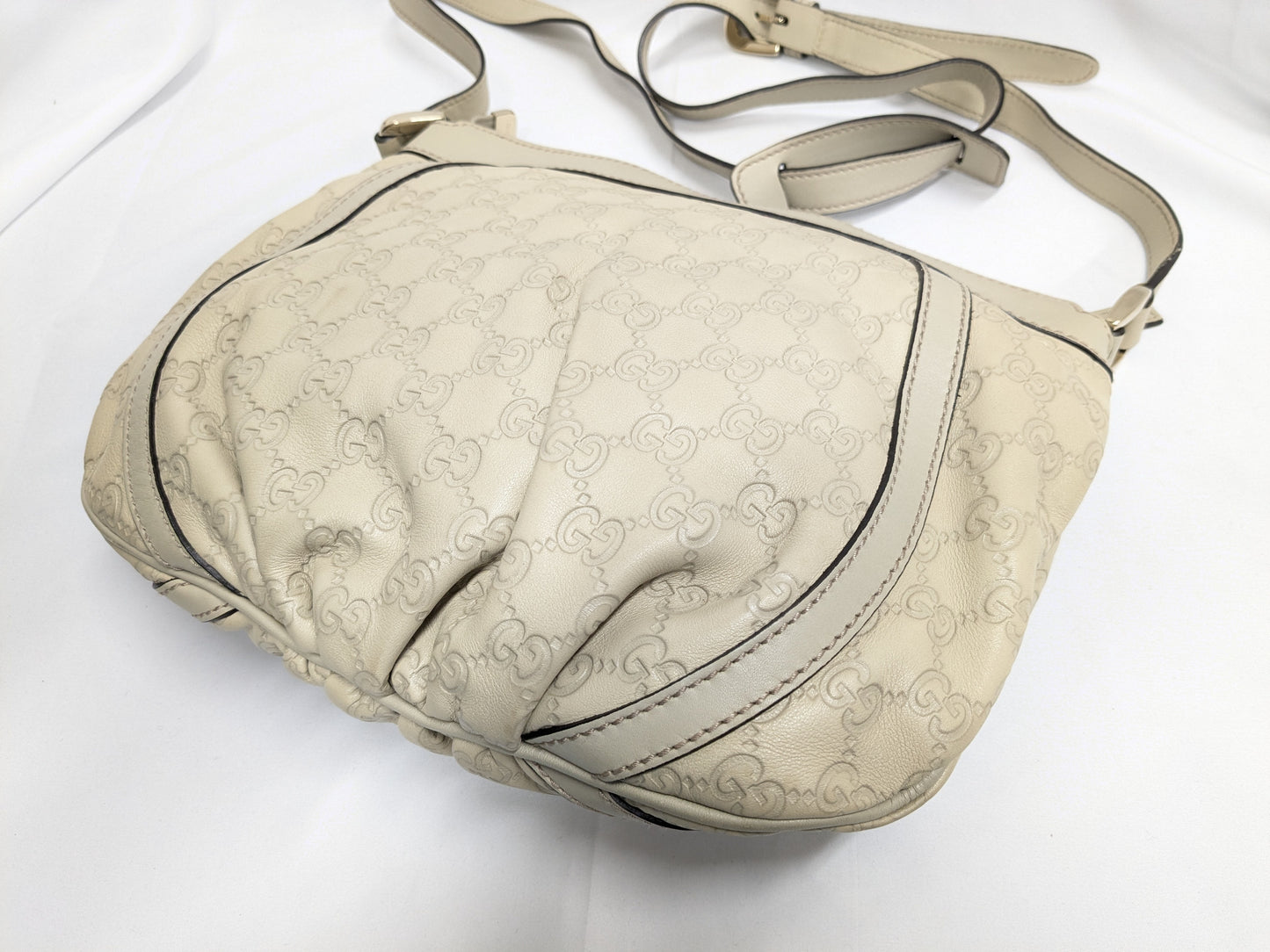 GUCCI 203257 Abby Shoulder Bag