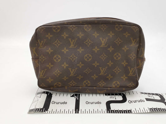 GUCCI Louis Vuitton Monogram Truth Wallet 26 Pouch