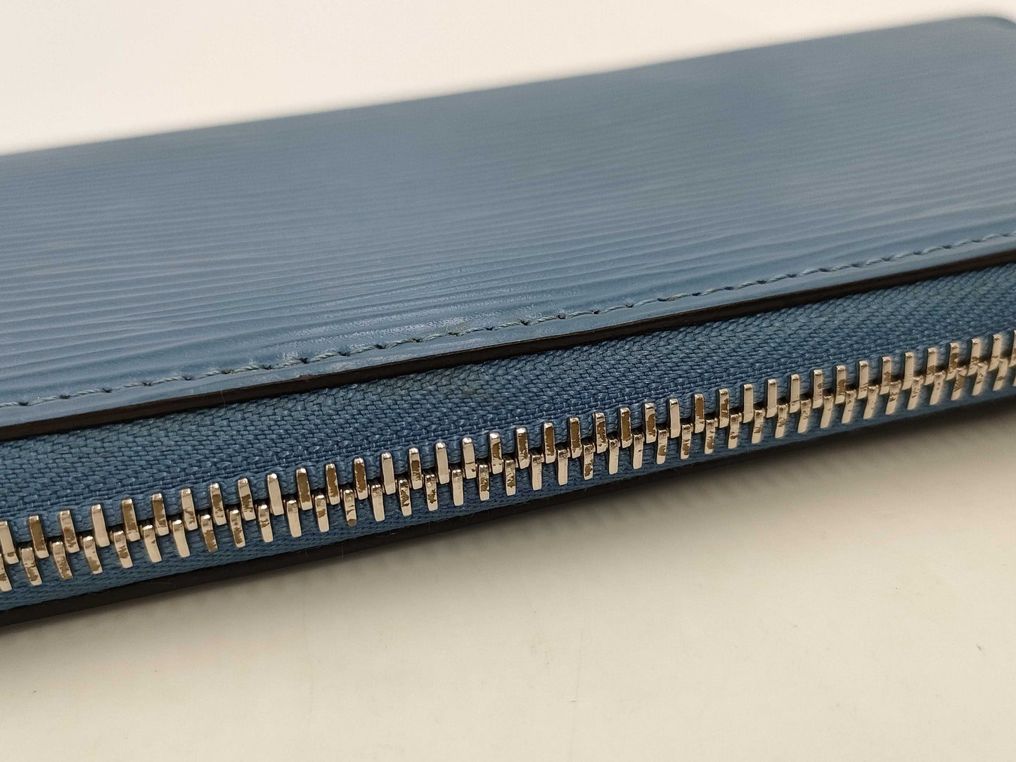 LOUIS VUITTON Epi Clemence Wallet in Blue Jean UB0159