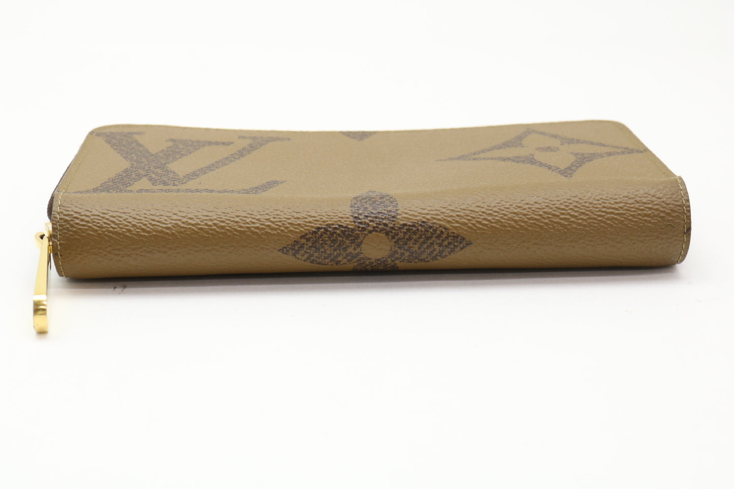 LOUIS VUITTON Monogram Giant Reverse Zippy Wallet