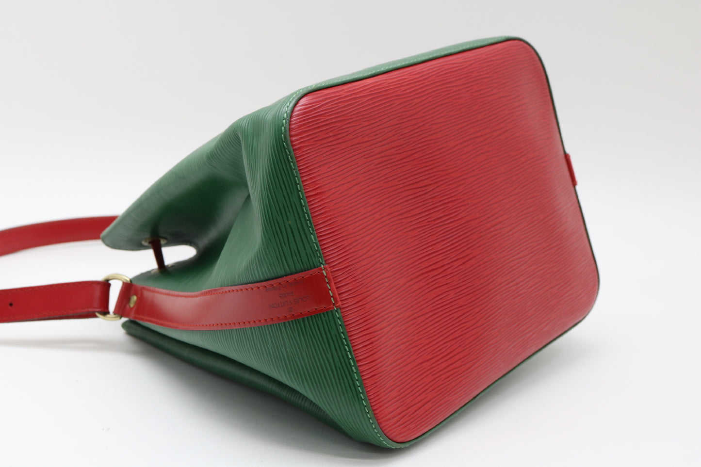 LOUIS VUITTON Epi Two-tone Petit Noe Shoulder Bag