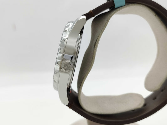 GUCCI Tiger GG 126.4 18527724 Quartz Men's Watch