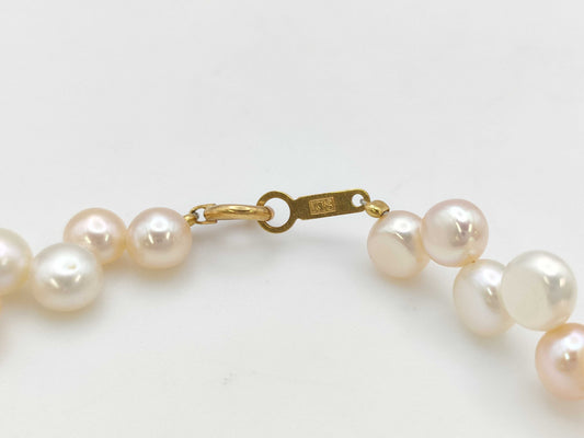 Semi-Round Pearl Diameter: Approx. 5.4-6.1mm, 18K Gold, 8.8g, Bracelet/Bangle