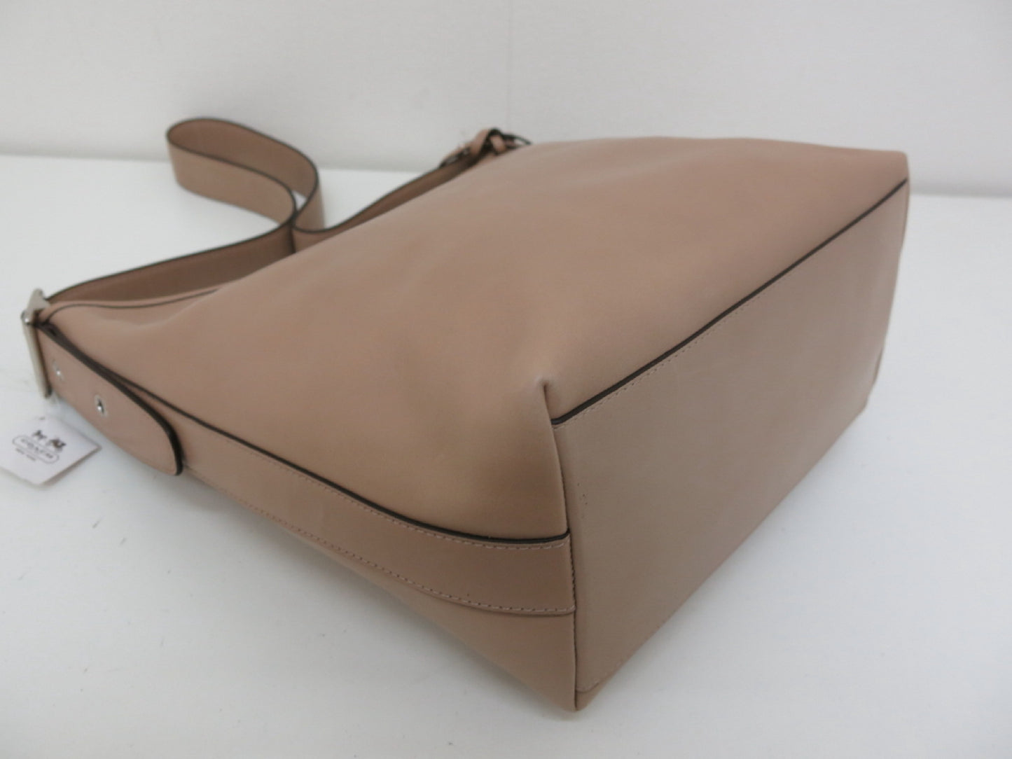 COACH Coach Leather One-Shoulder Bag Beige Shoulder Bag