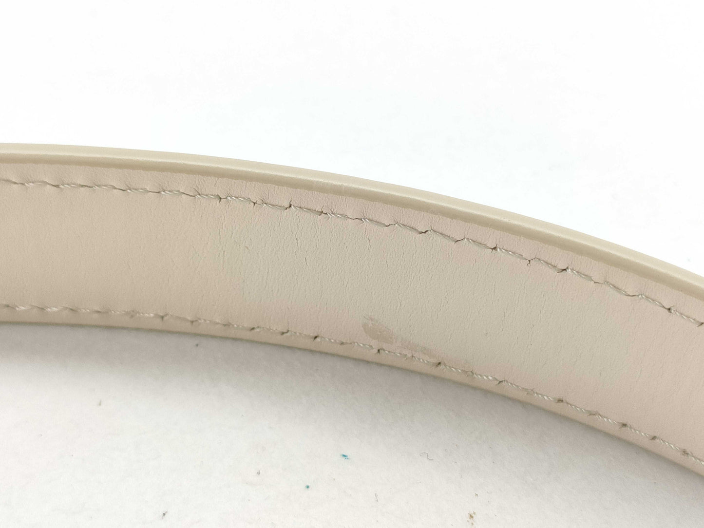 LOUIS VUITTON Epi Saumur BB M23746 RFID Bag. Accessories: Box, dust bag, and shoulder bag.