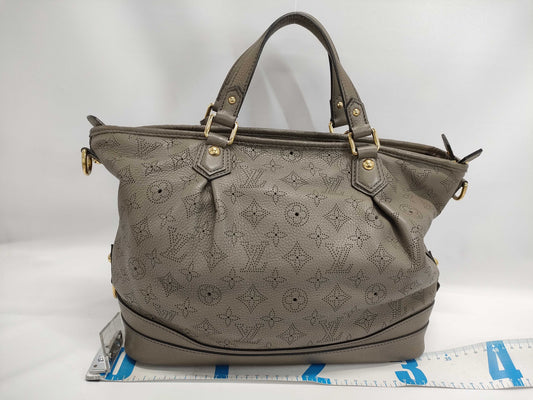 LOUIS VUITTON M93175 Monogram Mahina Stella PM Handbag with Cadena, Two Keys, and Clochet AR2190