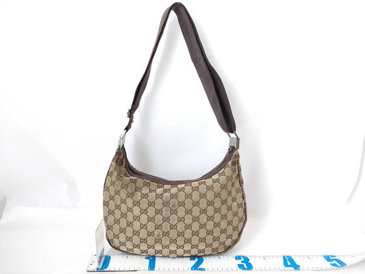 GUCCI GG Canvas Shoulder Bag Gucci GG Canvas Shoulder Bag