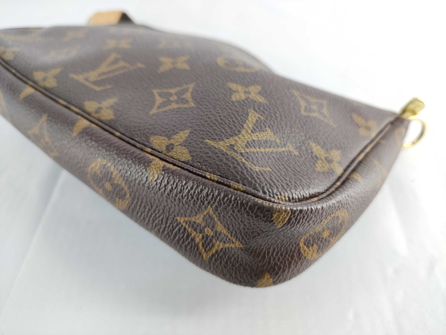LOUIS VUITTON Monogram Accessory Pouch