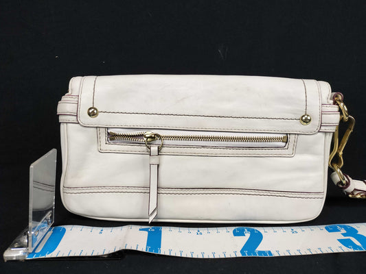 COACH Clutch Bag 12450 Turnlock Leather Off-White Clutch Bag