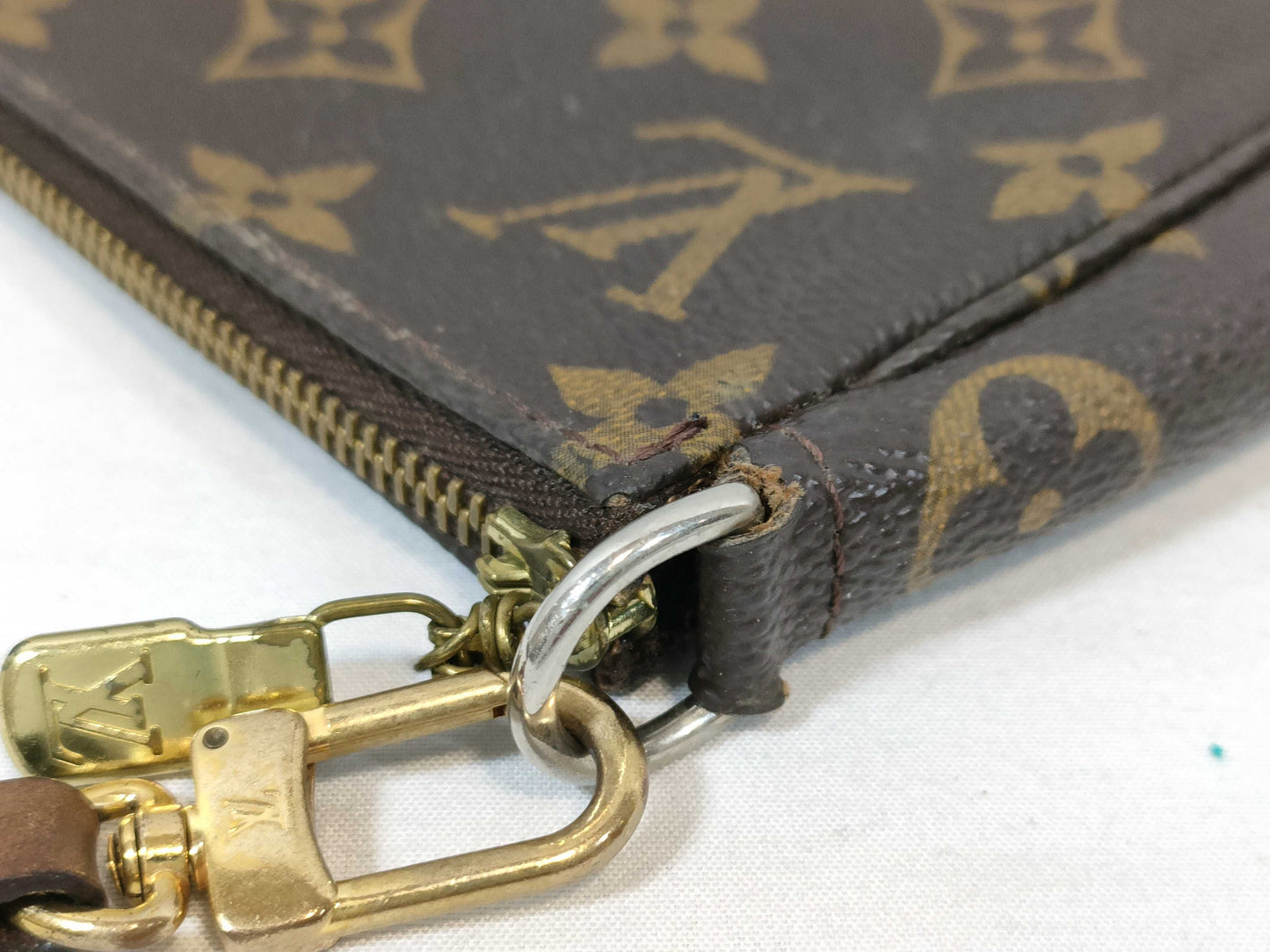 LOUIS VUITTON Monogram LV Monogram Pochette Accessoires M51980 AR1928 Pouch