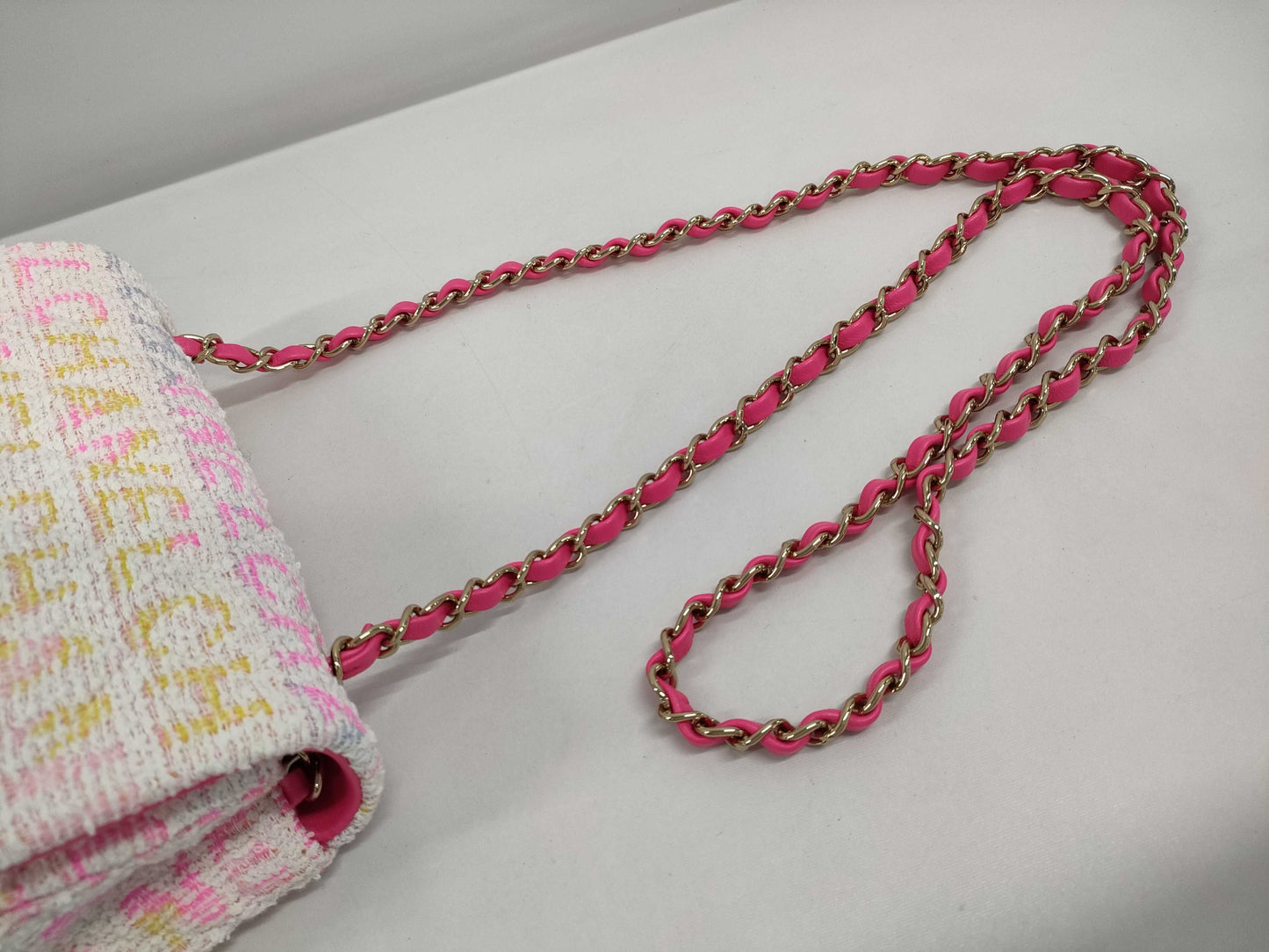 CHANEL Minimato Tweed Logo White Pink GP Shoulder Bag