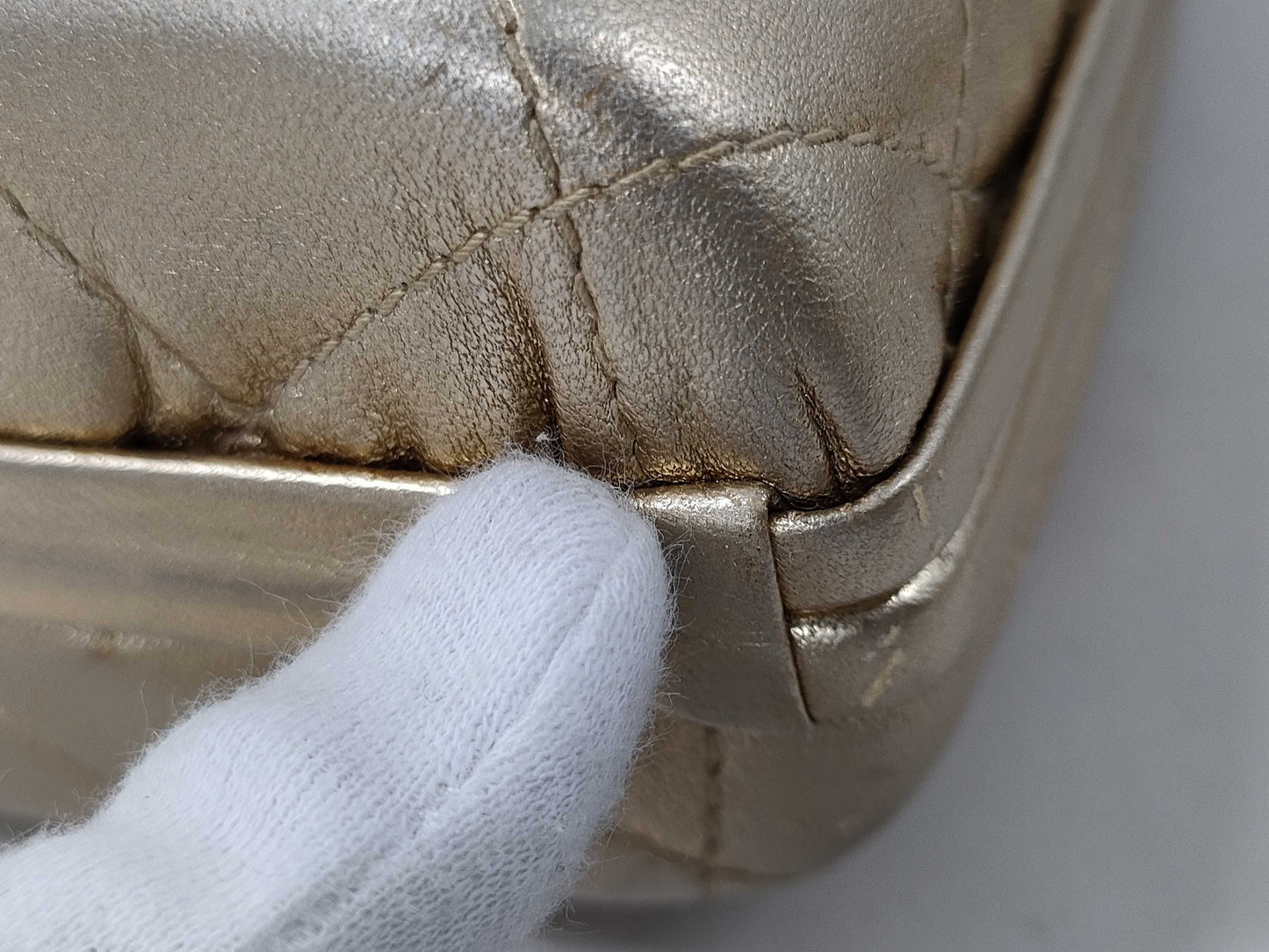 CHANEL Gold Clasp Shoulder Bag