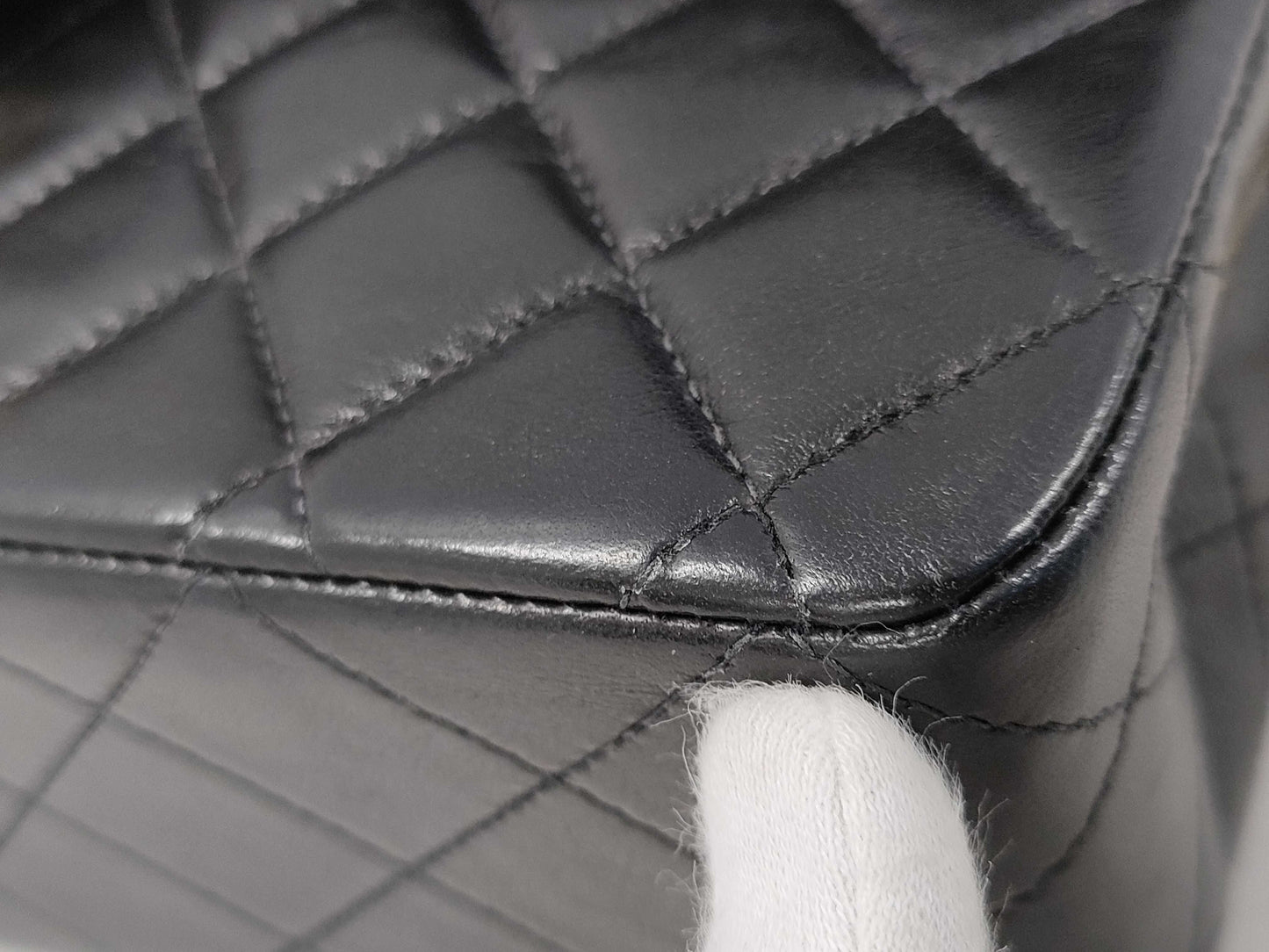 CHANEL Matelasse 25 Chain Shoulder Bag