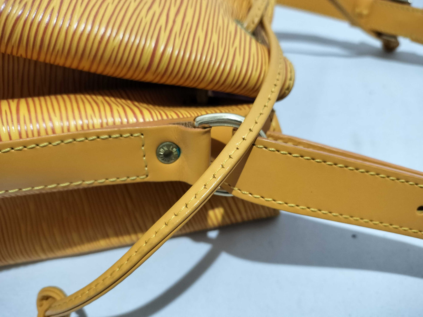 LOUIS VUITTON Epi Petit Noe Shoulder Bag