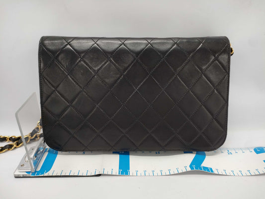 CHANEL Matelasse Chain Shoulder Bag in Lambskin, Black, 3268303