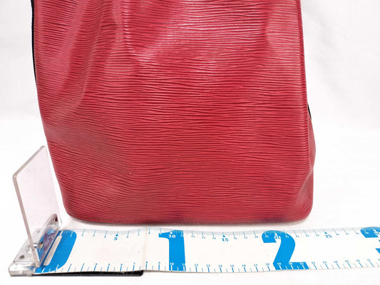 LOUIS VUITTON Epi Petit Noe Shoulder Bag