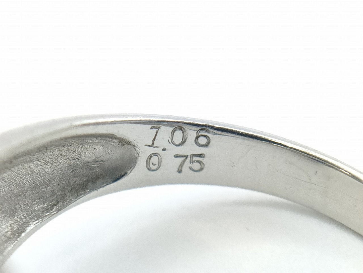 S1.06ct D0.75ct PT900 8.2g Ring