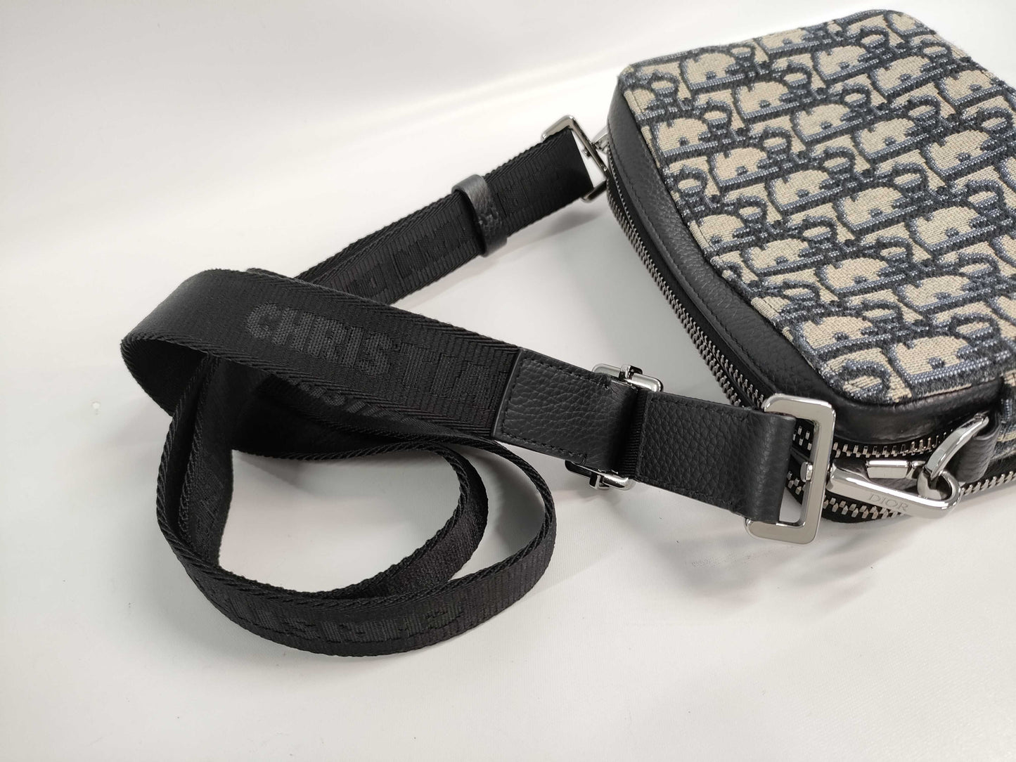 Dior DIOR/Christian Dior Shoulder Bag DIOR AND KENNY SCHARF Strap Pouch 2ESBC119UAU_H10E Dior and Kenny Scharf Shoulder Bag