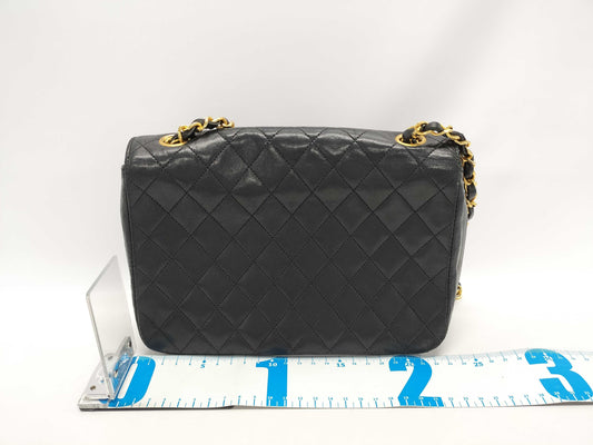 CHANEL Matelasse Chain Shoulder Bag Lambskin Shoulder Bag